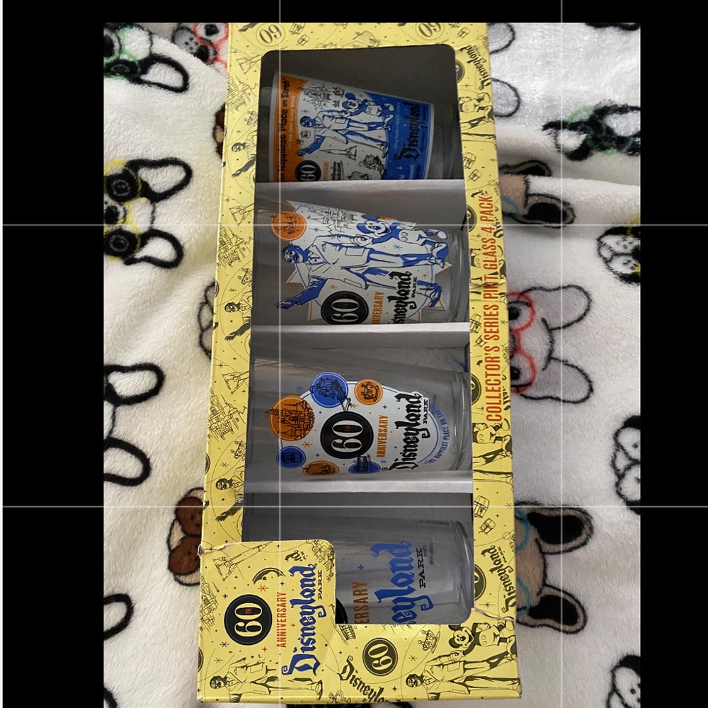 Set of 4 Disney anniversary pint glasses